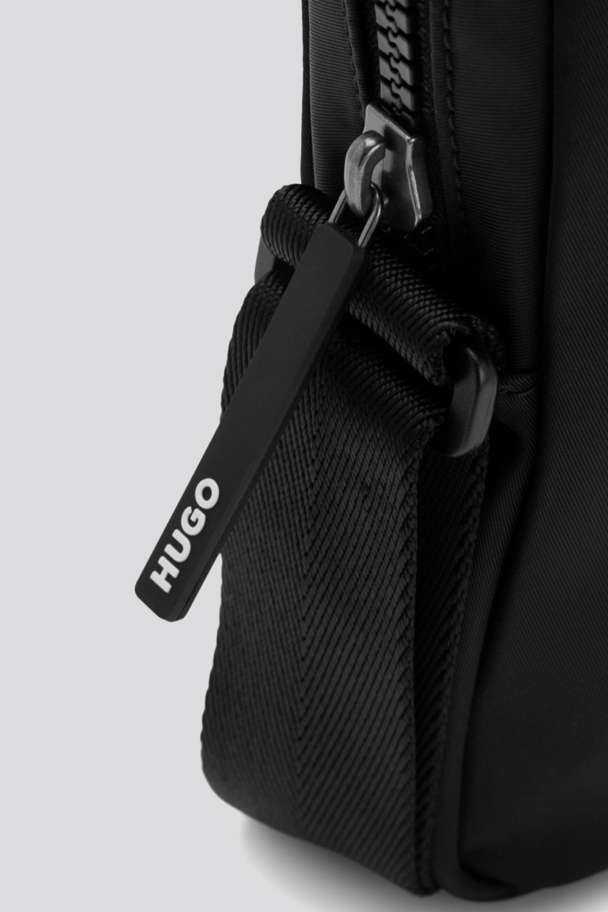 Чорна сумка HUGO