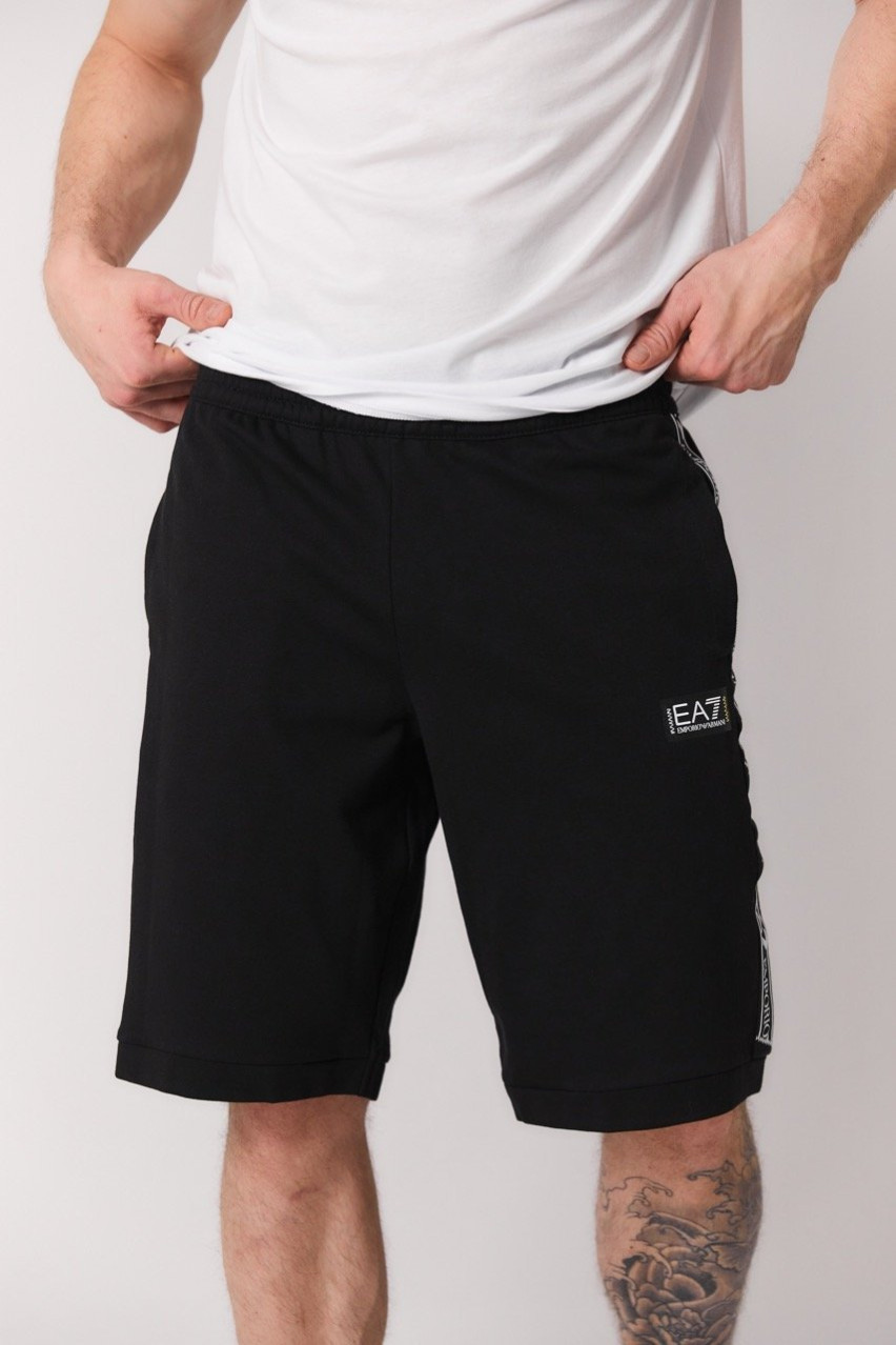 Чоловічі шорти EA7
