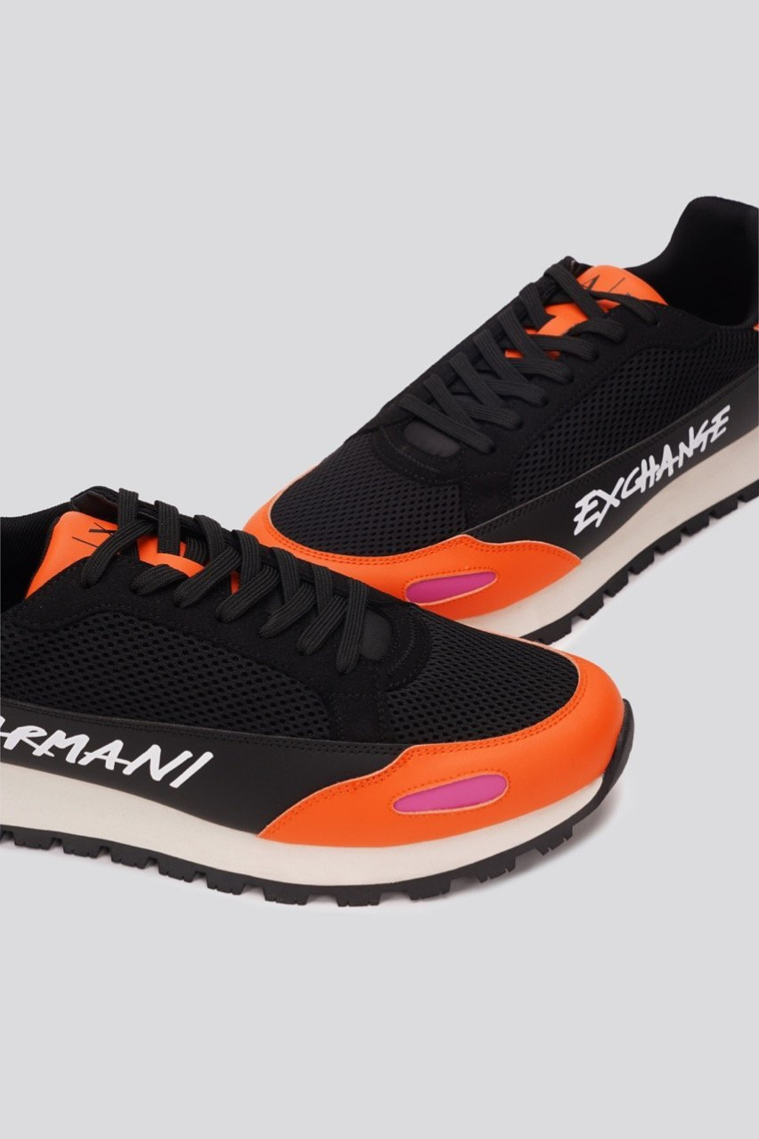 Черные кроссовки Armani Exchange