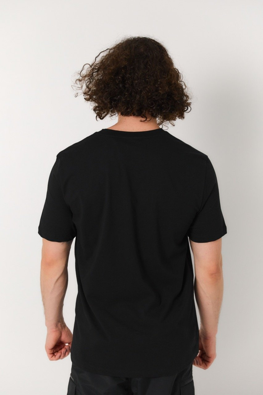 Черная футболка HUGO