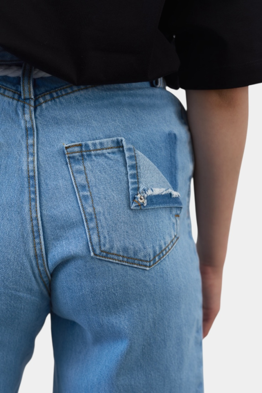 Синие джинсовые шорты-бермуды D129berMB Aisenberg