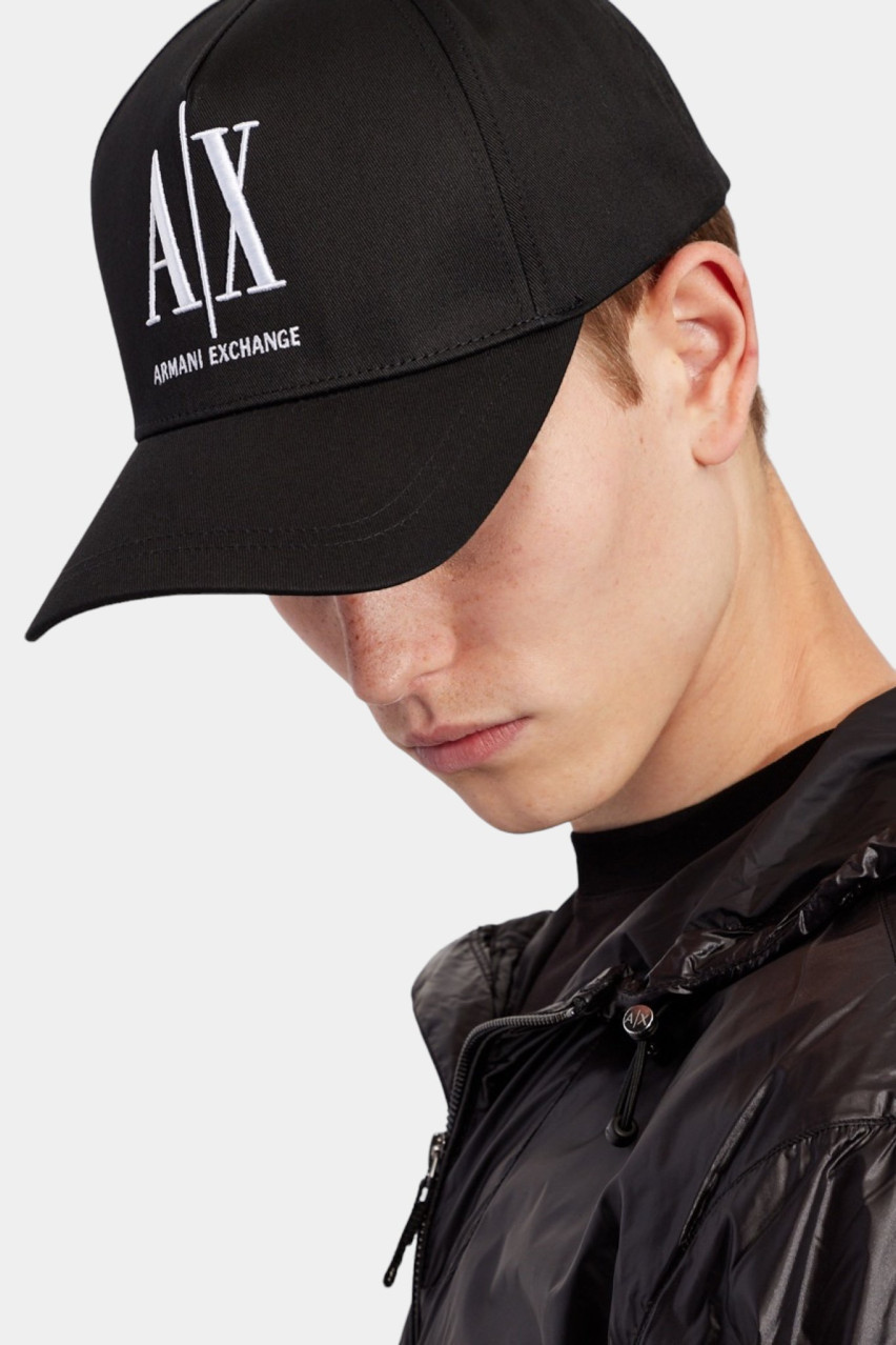 Чорна кепка Project Visor з колекції Icon XM000811 AF13343 UC001 Armani Exchange