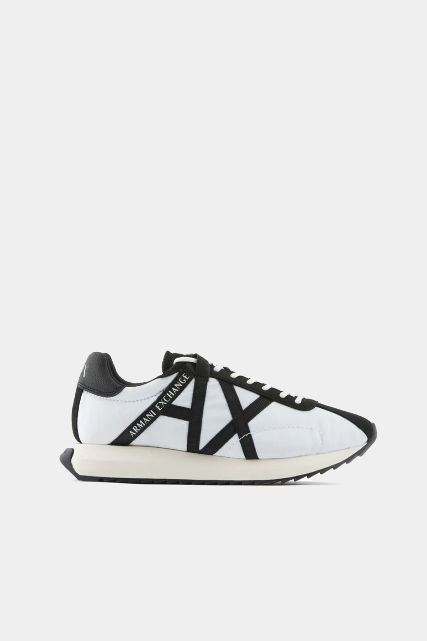 Белые кроссовки Armani Exchange