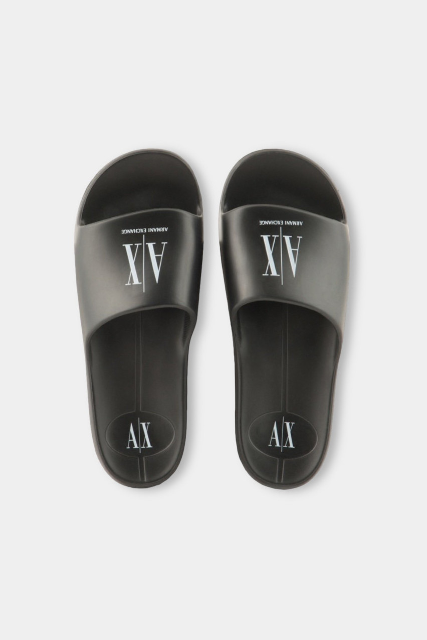 Чорні шльопанці XUP012 XV675 S277 Armani Exchange