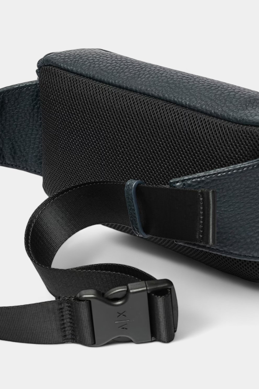Тёмно-синяя поясная сумка 952612 CC828 00035 Armani Exchange