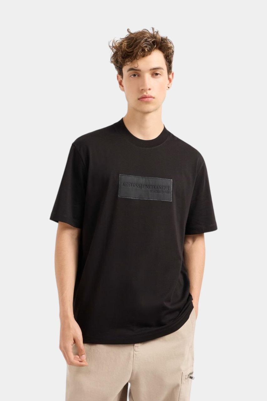 Чорна футболка вільного крою з аплікацією логотипа XM000090 AF10361 UC001 Armani Exchange