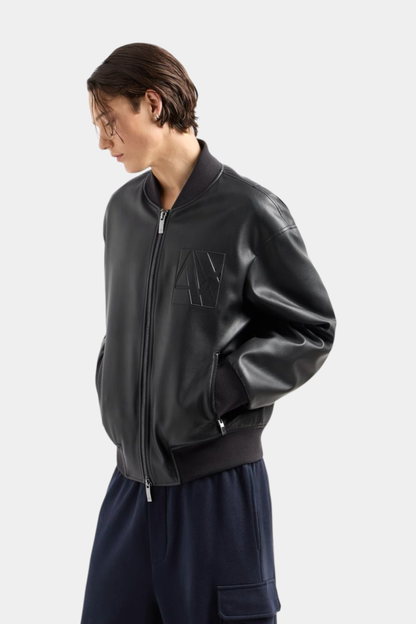 Чорна шкіряна куртка з тисненим логотипом 6DZB23 ZE1CZ 1200 Armani Exchange