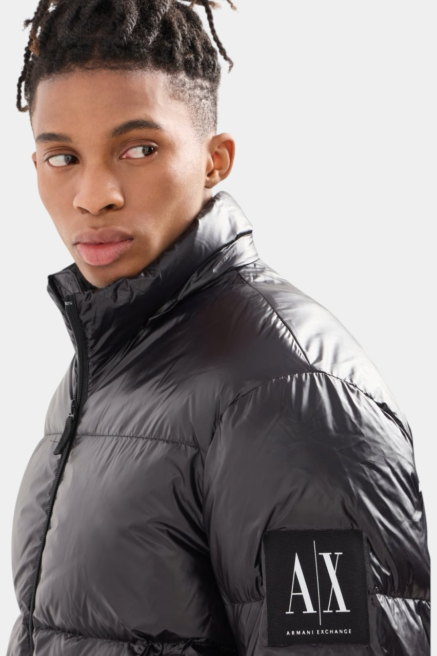 Черный глянцевый пуховик 8NZB70 ZNYNZ 1200 Armani Exchange
