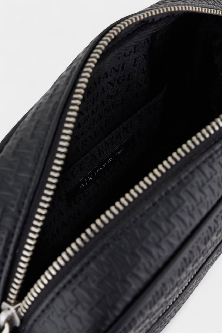 Черная сумка кросс-боди с тисненым логотипом по всей поверхности XM000158 AF11928 UC001 Armani Exchange