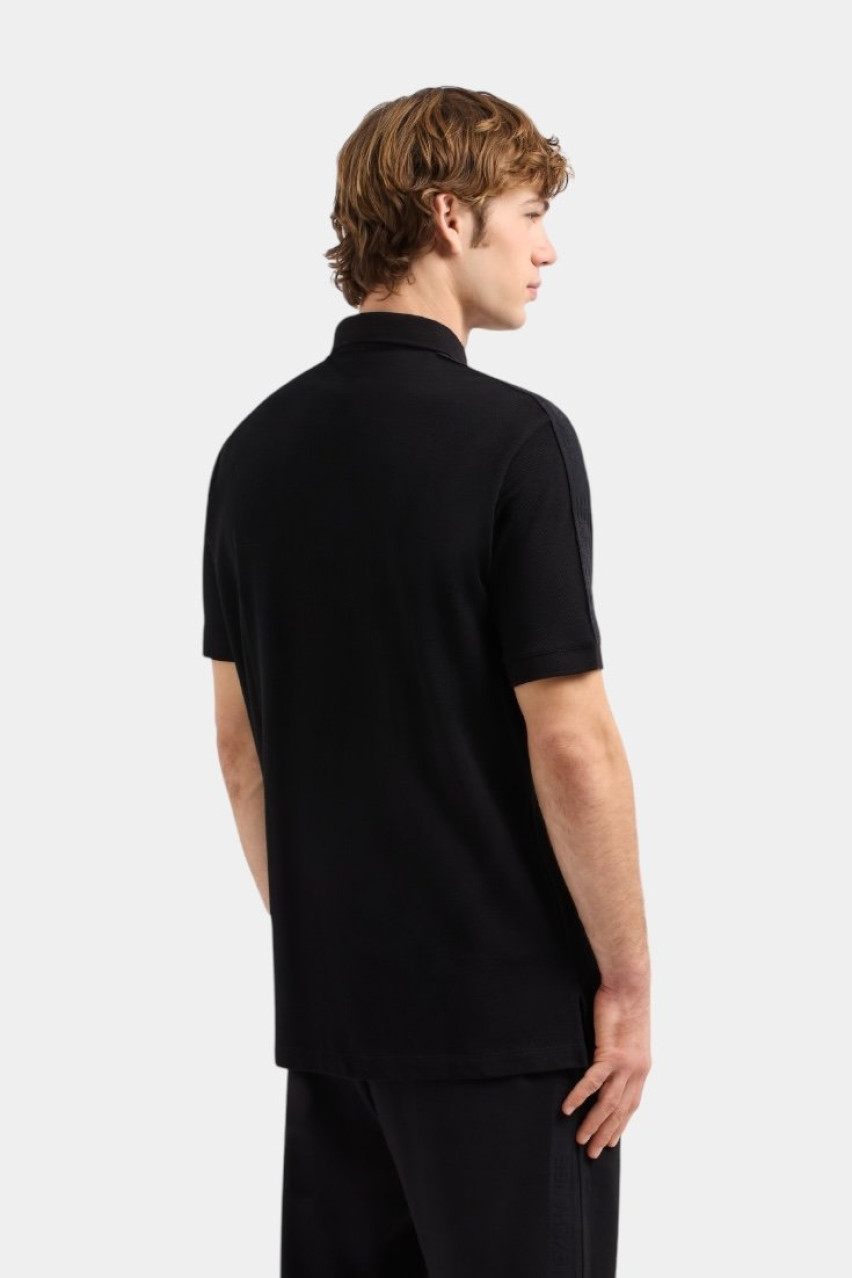 Чорне поло стандартного крою з логотипною стрічкою XM000307 AF10366 UC001 Armani Exchange
