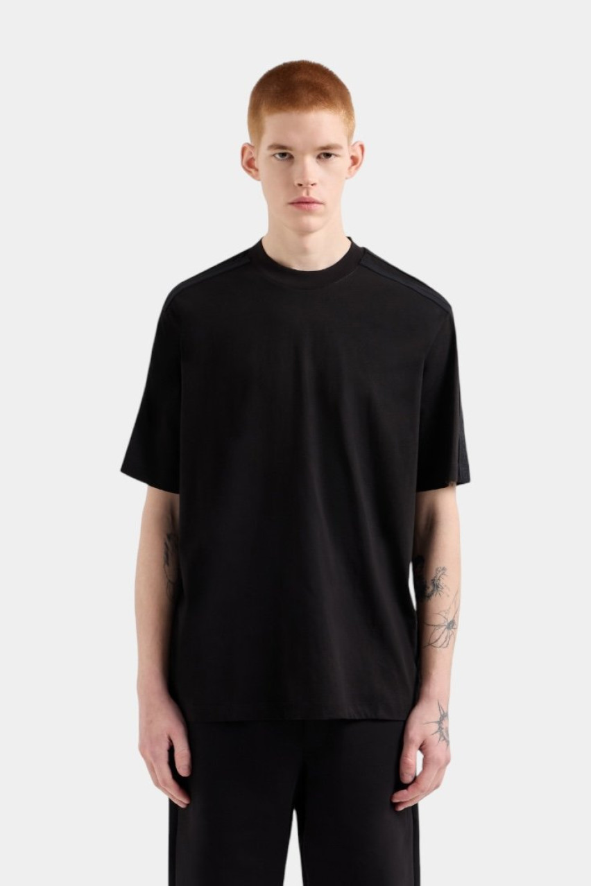 Чорна футболка стандартного крою з логотипною стрічкою XM000322 AF10361 UC001 Armani Exchange