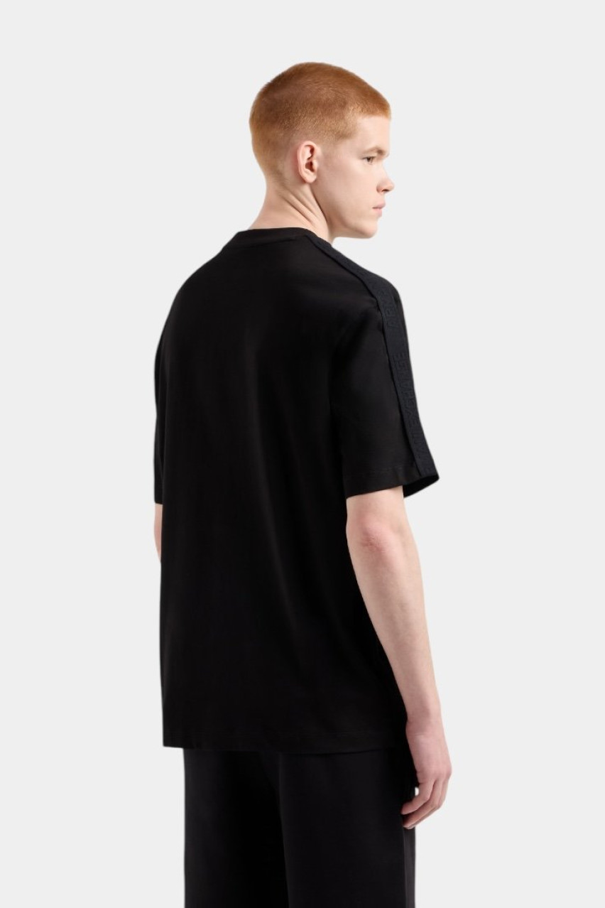 Чорна футболка стандартного крою з логотипною стрічкою XM000322 AF10361 UC001 Armani Exchange