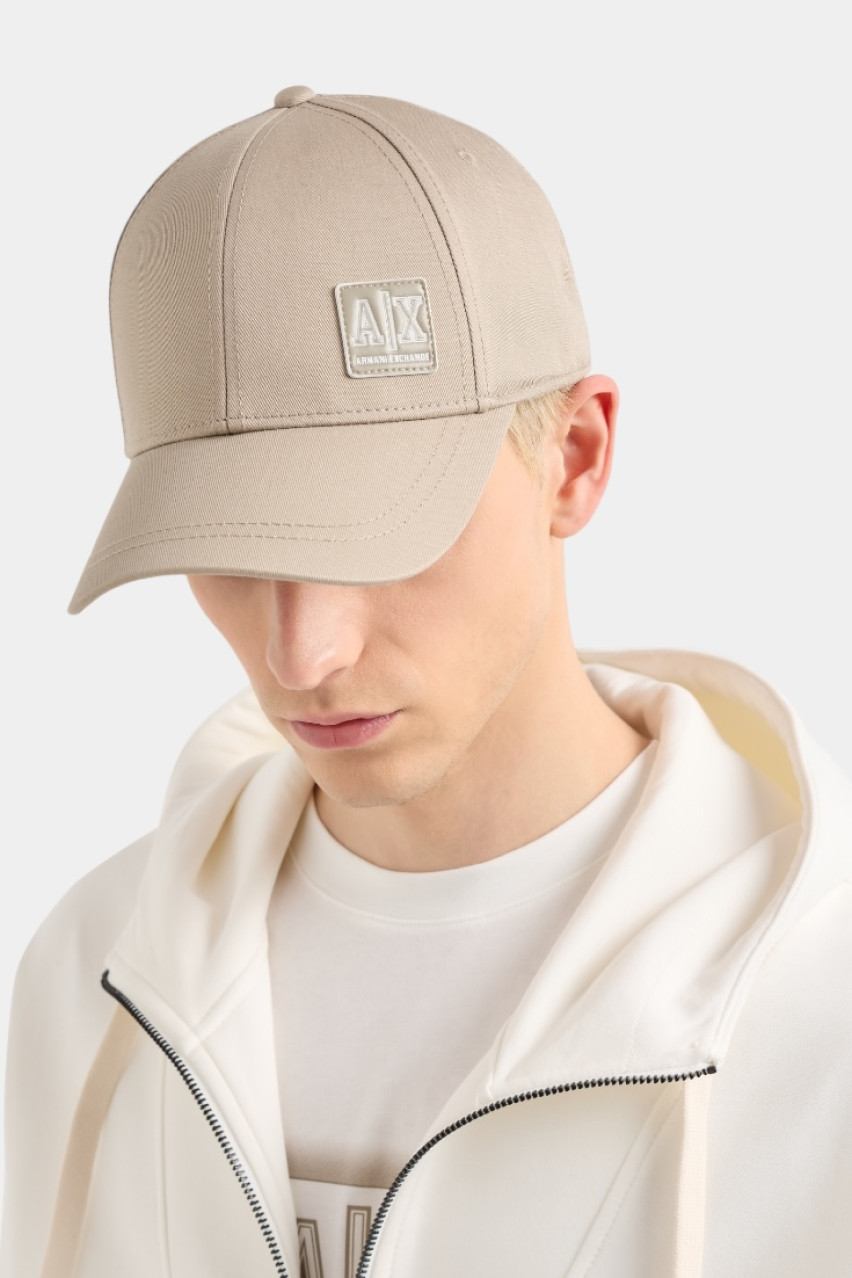 Бежева бавовняна кепка з логотипом XM001255 AF15066 U6167 Armani Exchange