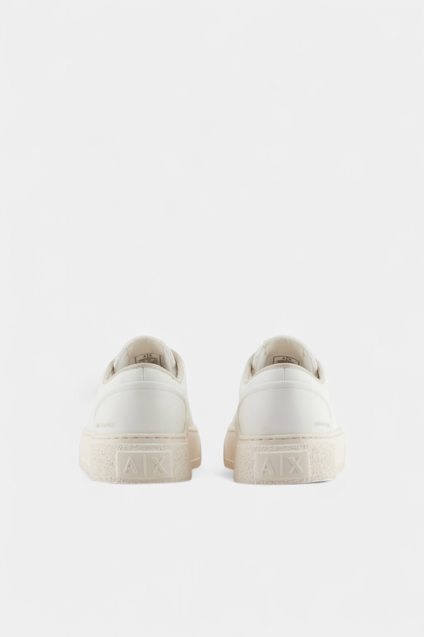 Молочні шкіряні кеди з сітчастими вставками XUX243 XV913 00894 Armani Exchange
