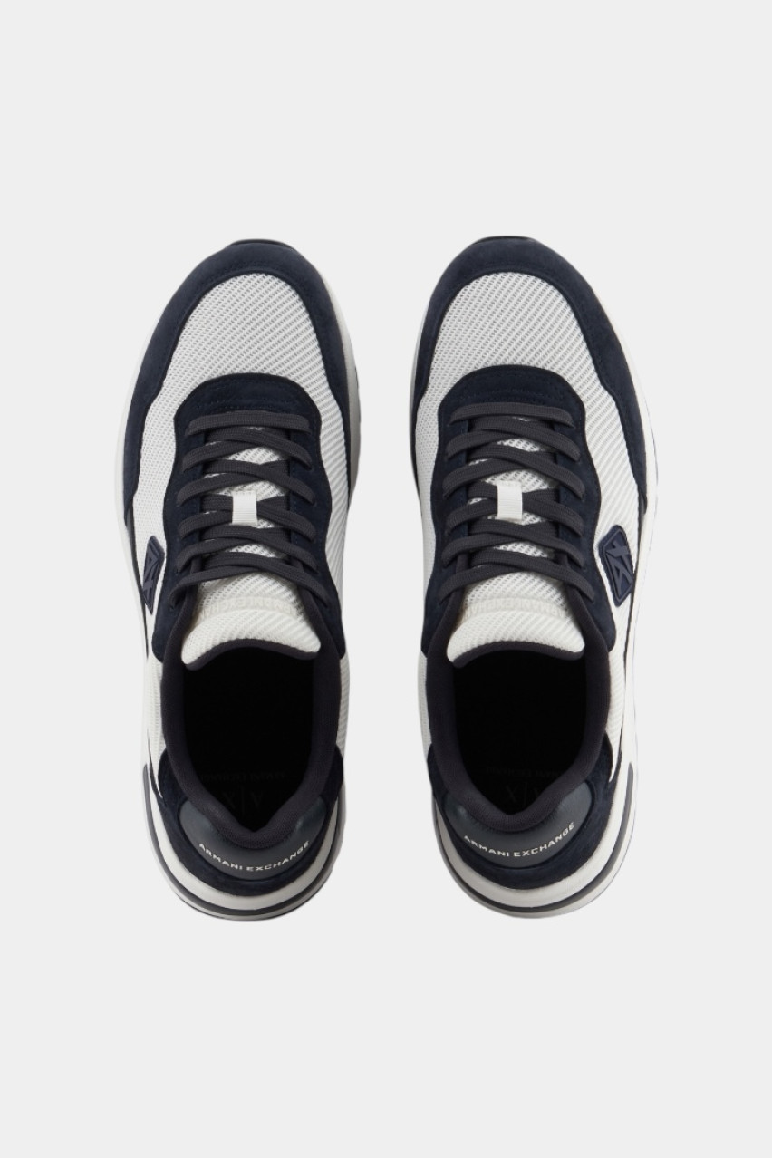 Бело-синие сетчатые кроссовки с резиновым логотипом XUX240 XV910 U387 Armani Exchange