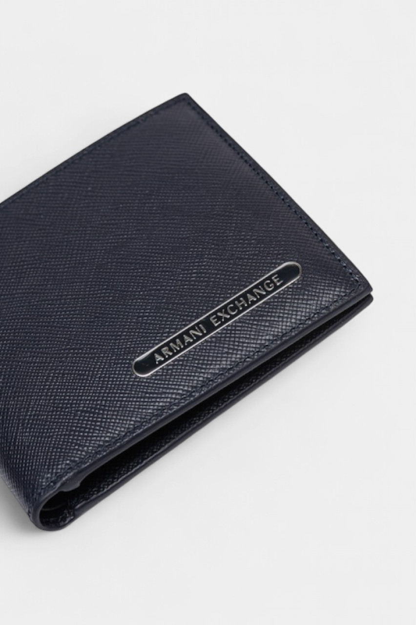 Темно-синій шкіряний гаманець з металевим логотипом XM000168 AF12702 UB101 Armani Exchange