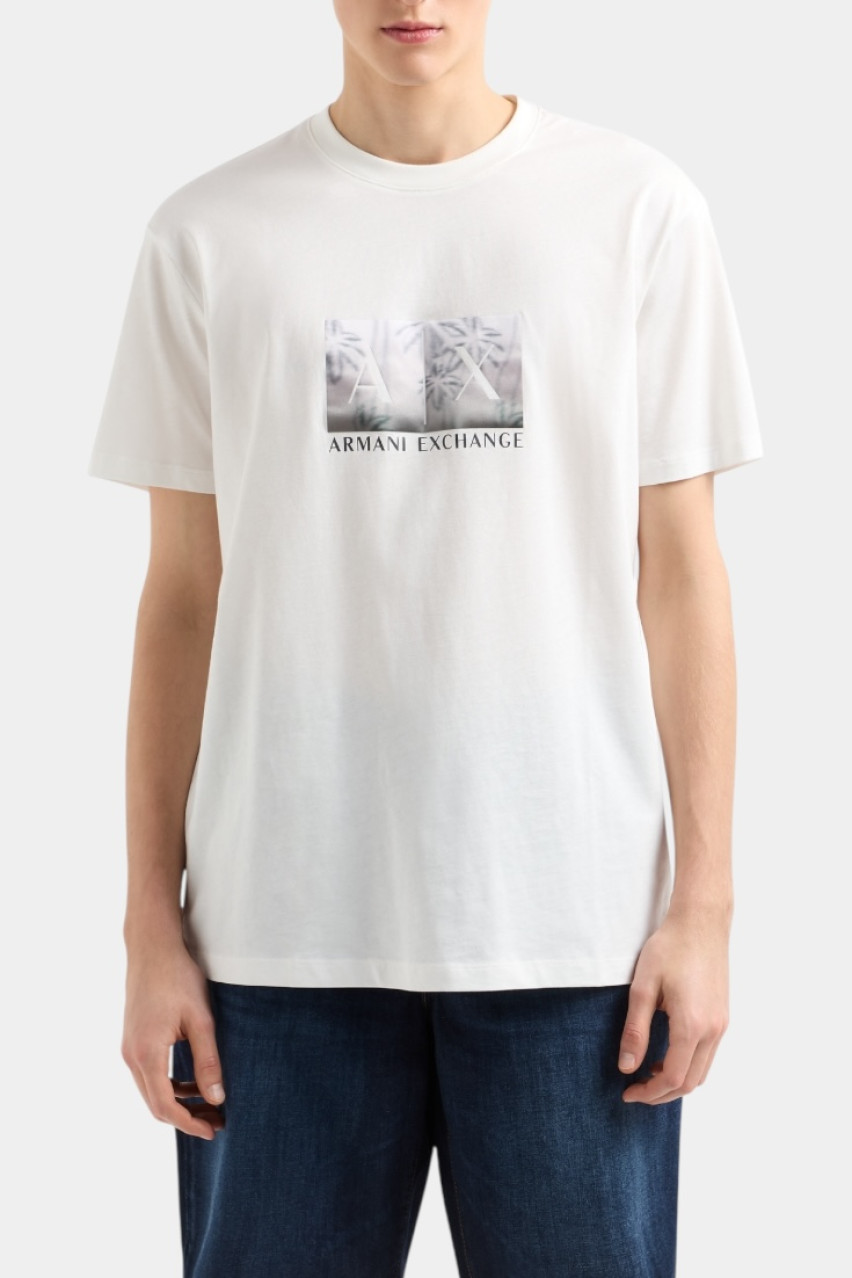 Біла футболка стандартного крою з принтованим логотипом XM000555 AF10358 U0009 Armani Exchange