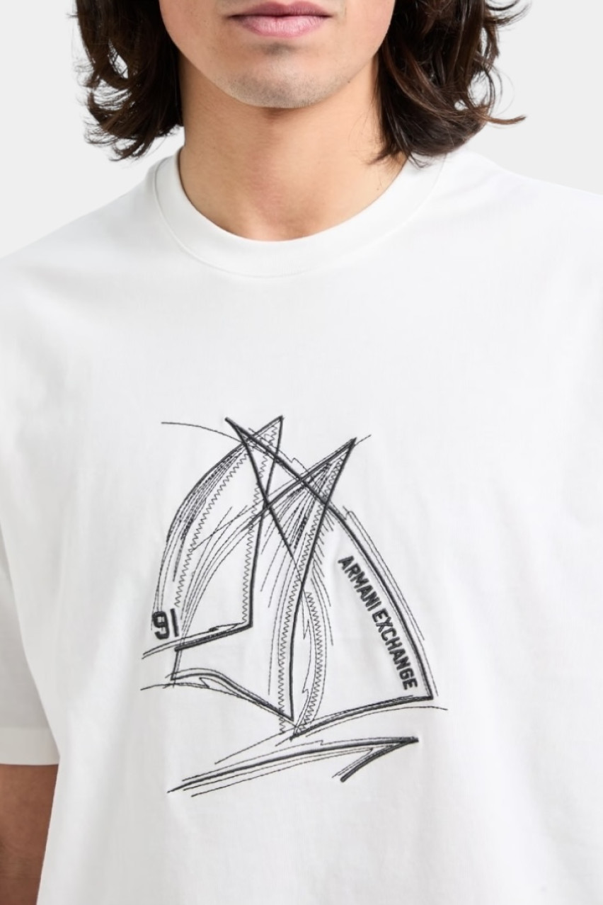Біла футболка стандартного крою з вишитим малюнком XM000273 AF10361 U0009 Armani Exchange