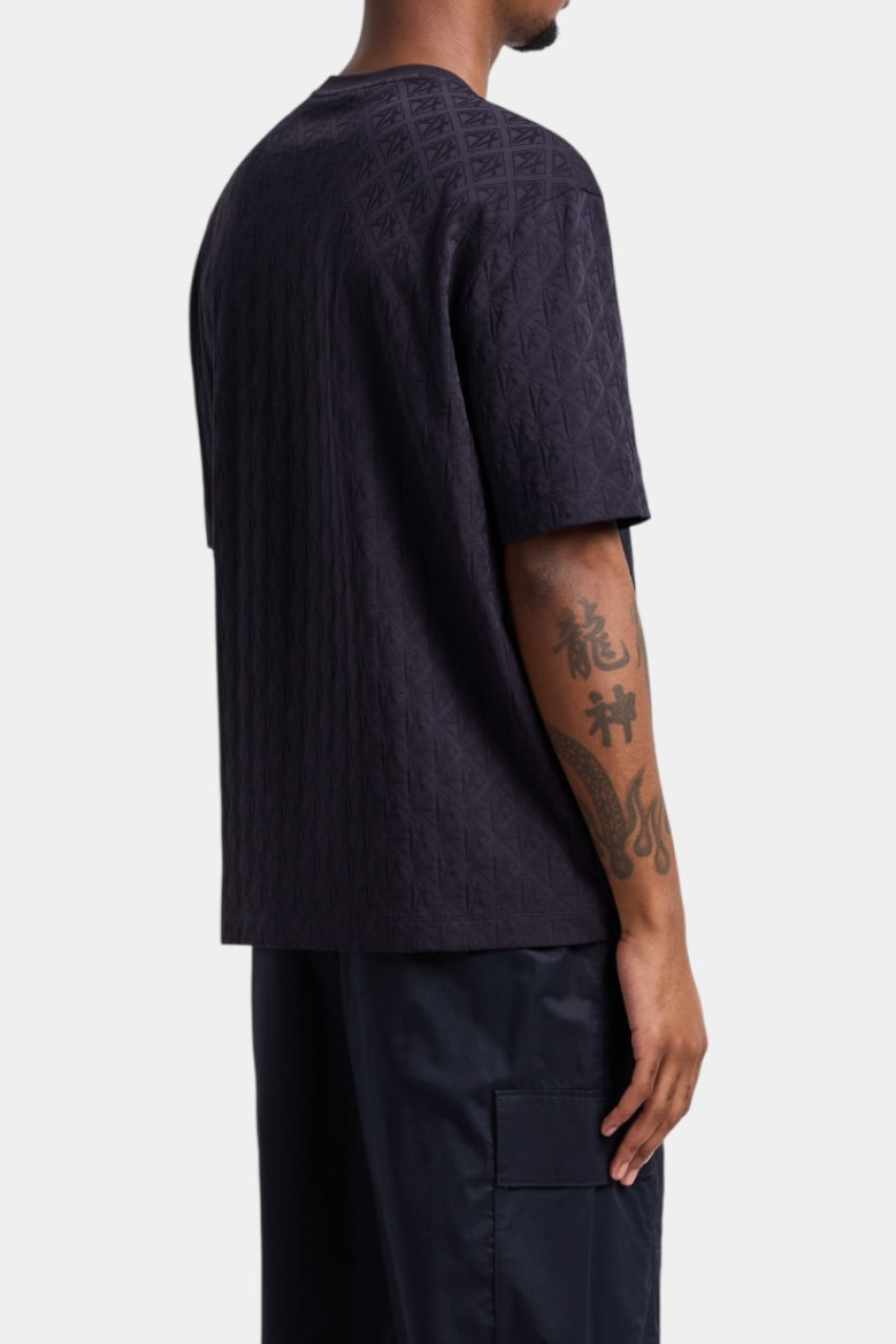 Темно-синяя футболка стандартного кроя с логотипами в тон по всей поверхности XM000268 AF10337 UB101 Armani Exchange