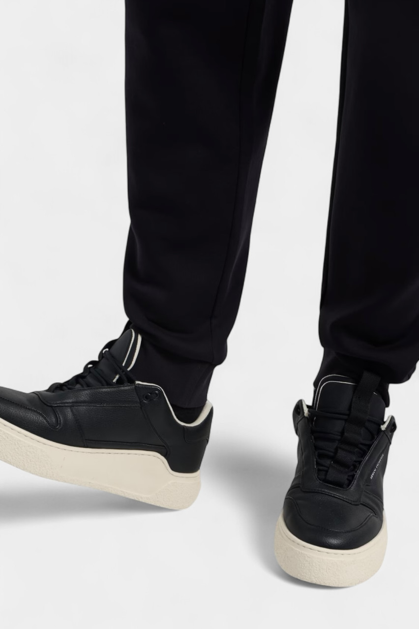 Черные хлопковые спортивные штаны XM000373 AF10818 UC001 Armani Exchange