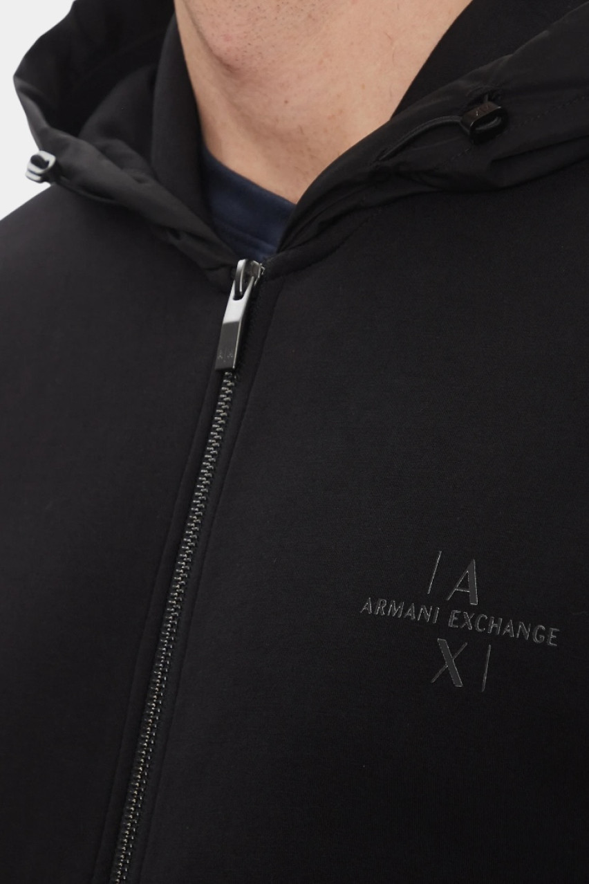 Черное худи на молнии с логотипом в тон XM000515 AF13047 MC105 Armani Exchange