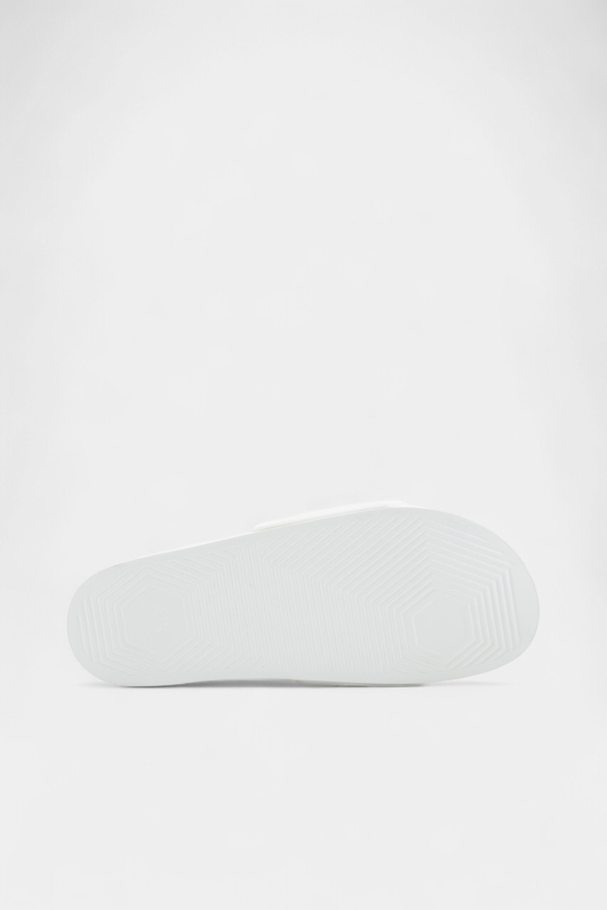 Белые шлепки с черным логотипом XUP001 XV820 K488 Armani Exchange