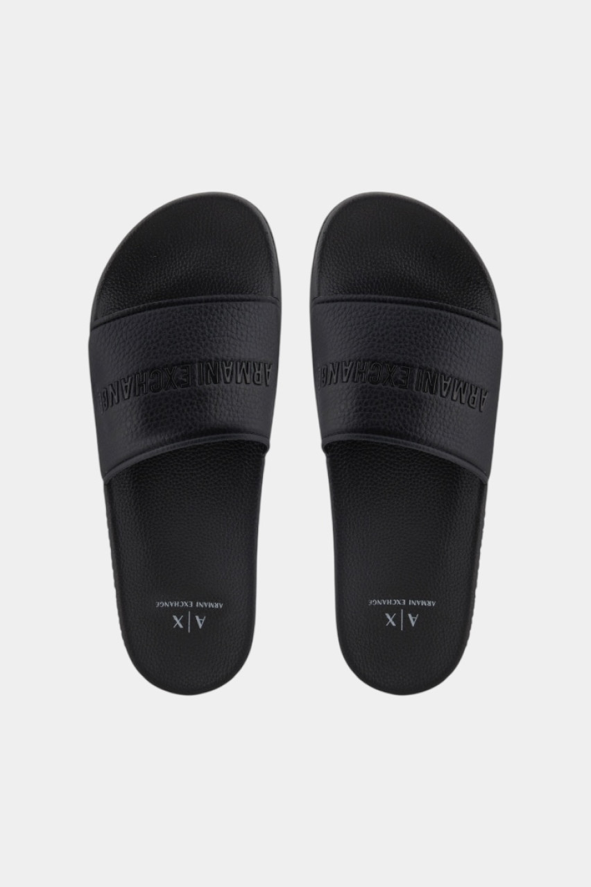Черные шлепанцы с тисненым логотипом XUP017 XV795 00002 Armani Exchange