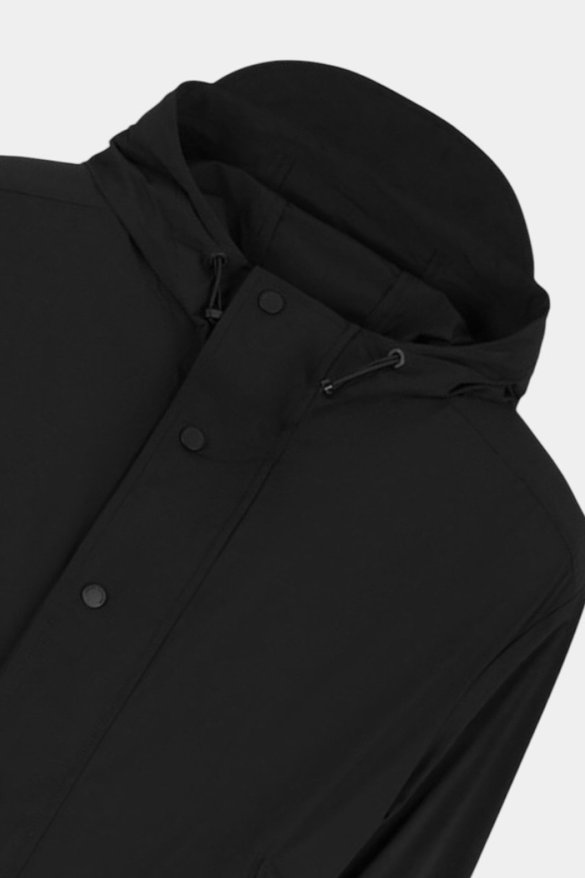 Чорна вітрівка з капюшоном XM000210 AF10357 UC001 Armani Exchange