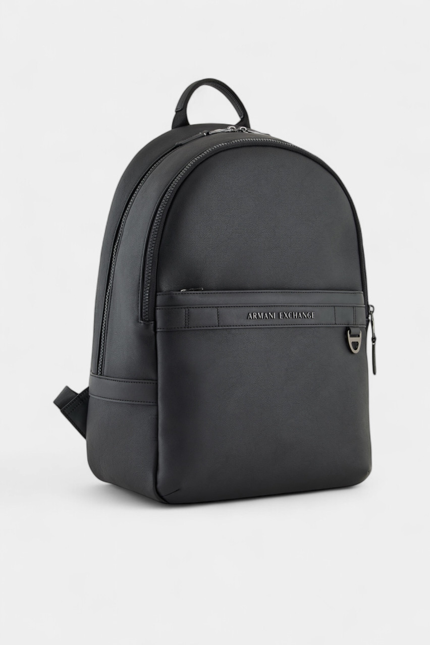 Чорний рюкзак із зовнішньою кишенею та металевим логотипом XM000142 AF11925 UC001 Armani Exchange
