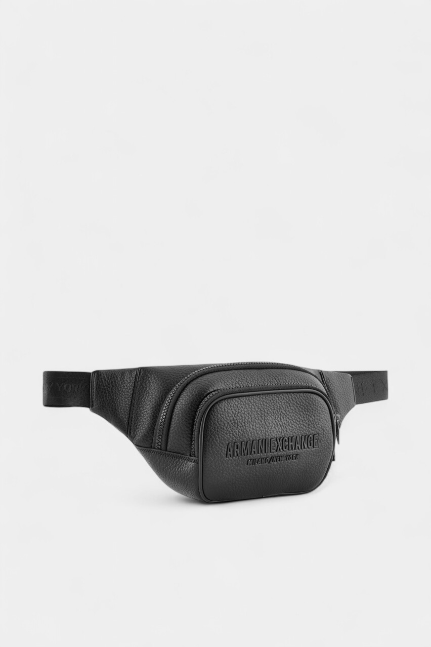 Черная поясная сумка из зернистой экокожи и тисненым логотипом XM000153 AF11931 UC001 Armani Exchange