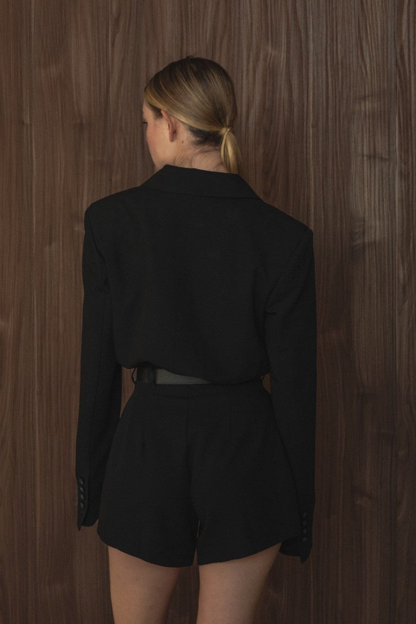 Чорний піджак-боді