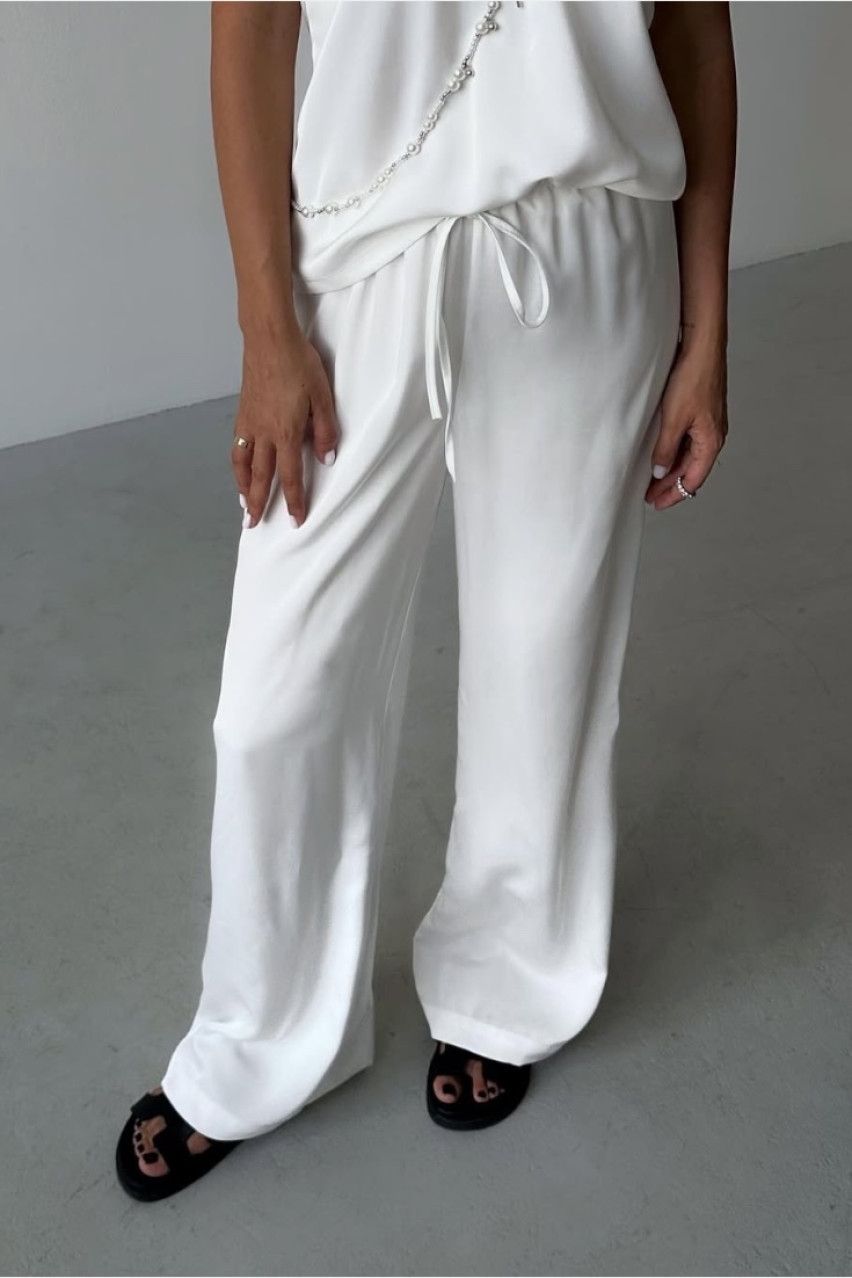 Молочные атласные брюки на резинке SS2024 BLAZH.
