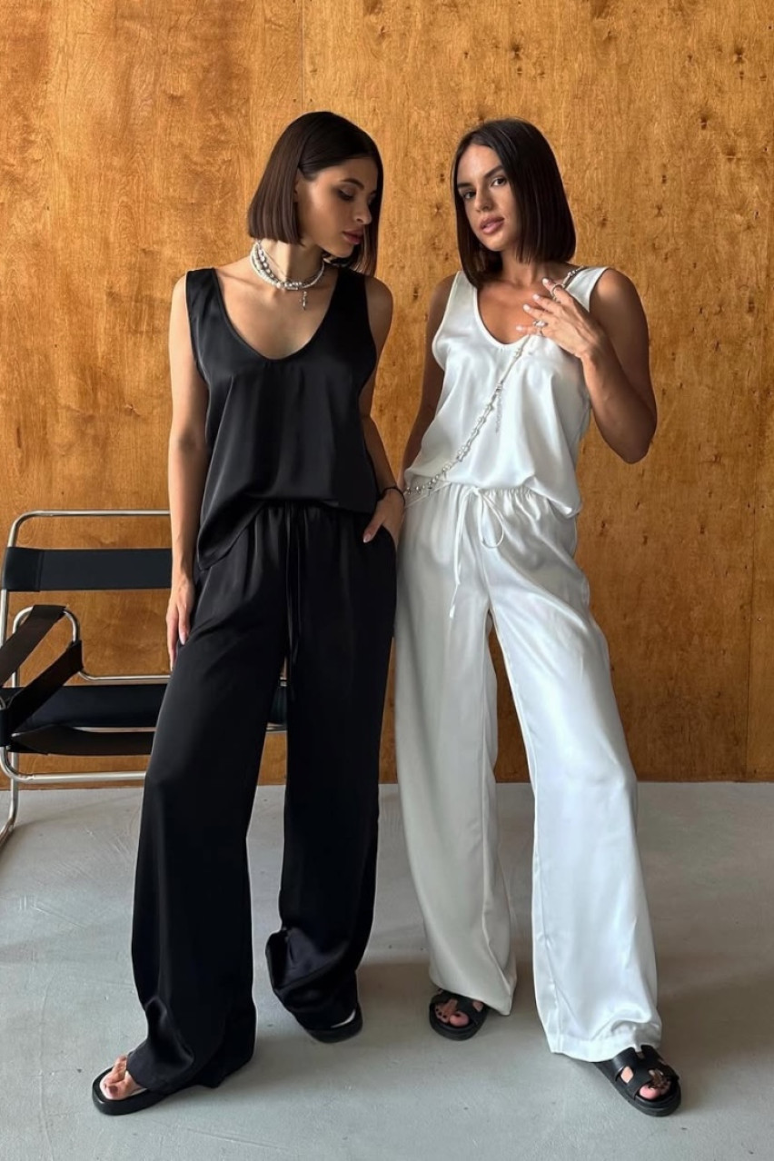 Черная атласная майка SS2024 BLAZH.