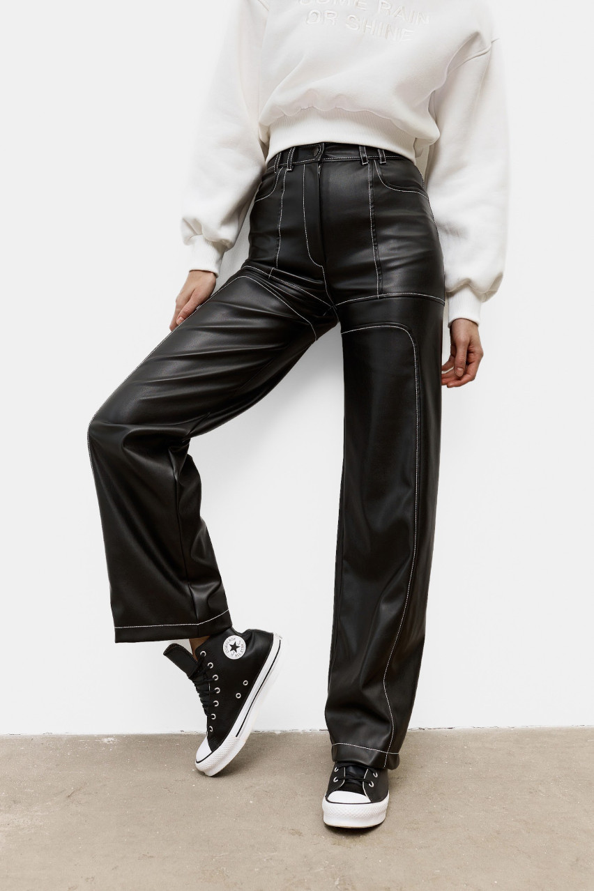 Чорні брюки з екошкіри BLAZH.