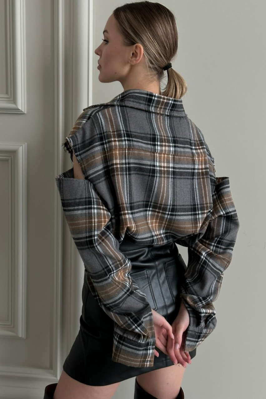 Серо-коричневая клетчатая оверсайз рубашка Cut Off Shoulders BLAZH.