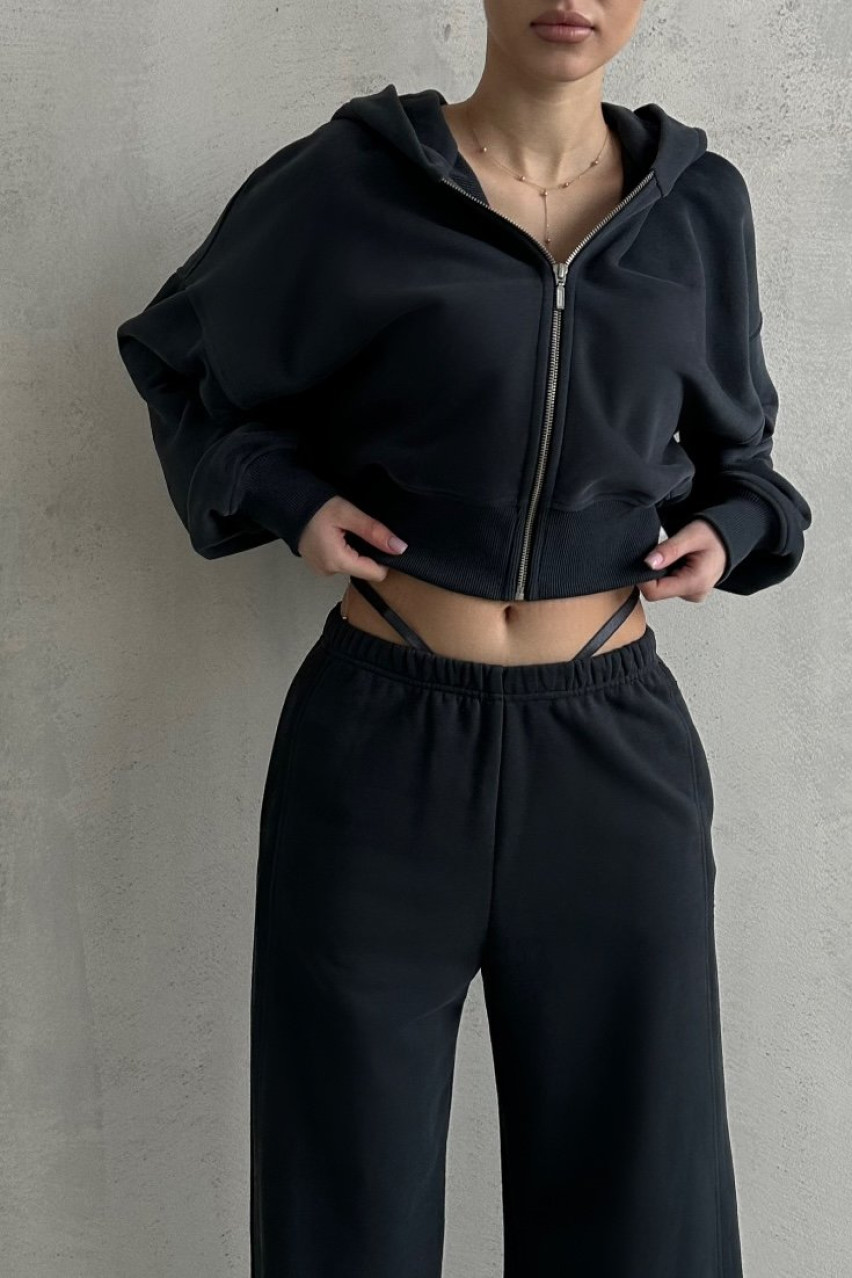 Графитовый спортивный костюм с укороченными худыми и широкими брюками BLAZH.