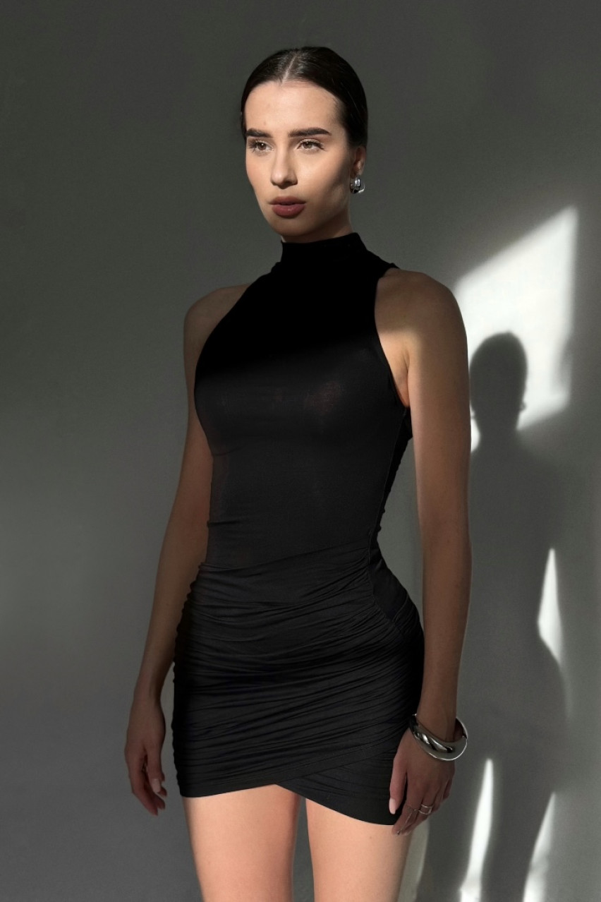 Черное миниплатье со стойкой BLAZH.