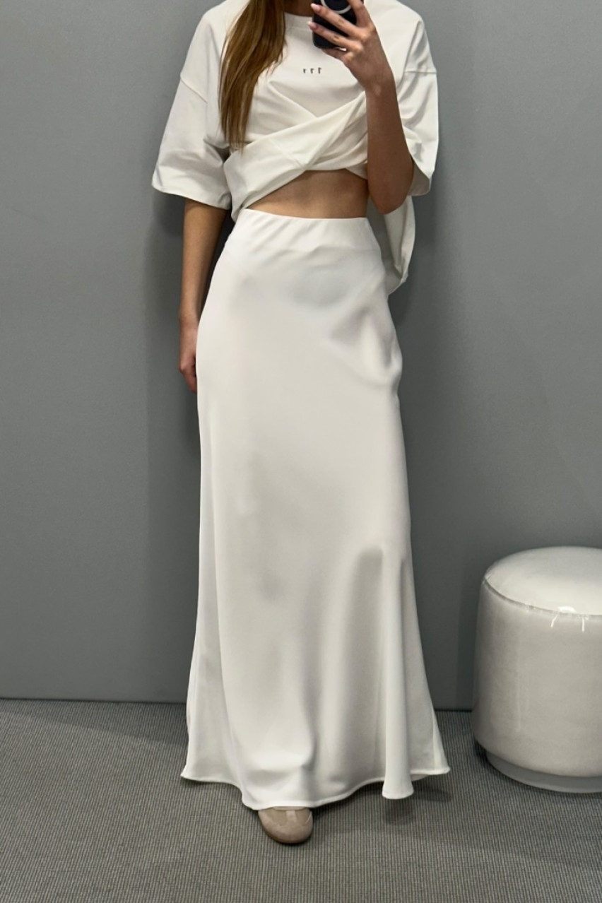 Молочна атласна максіспідниця BLAZH.