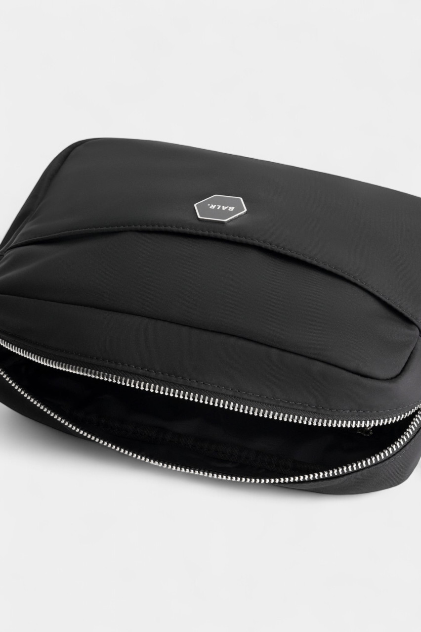 Черная косметичка BALR. Classic B6232.1007 102 BALR.