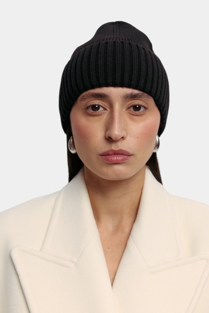 Черная шерстяная шапка 3000-4-18 BÁZHANE