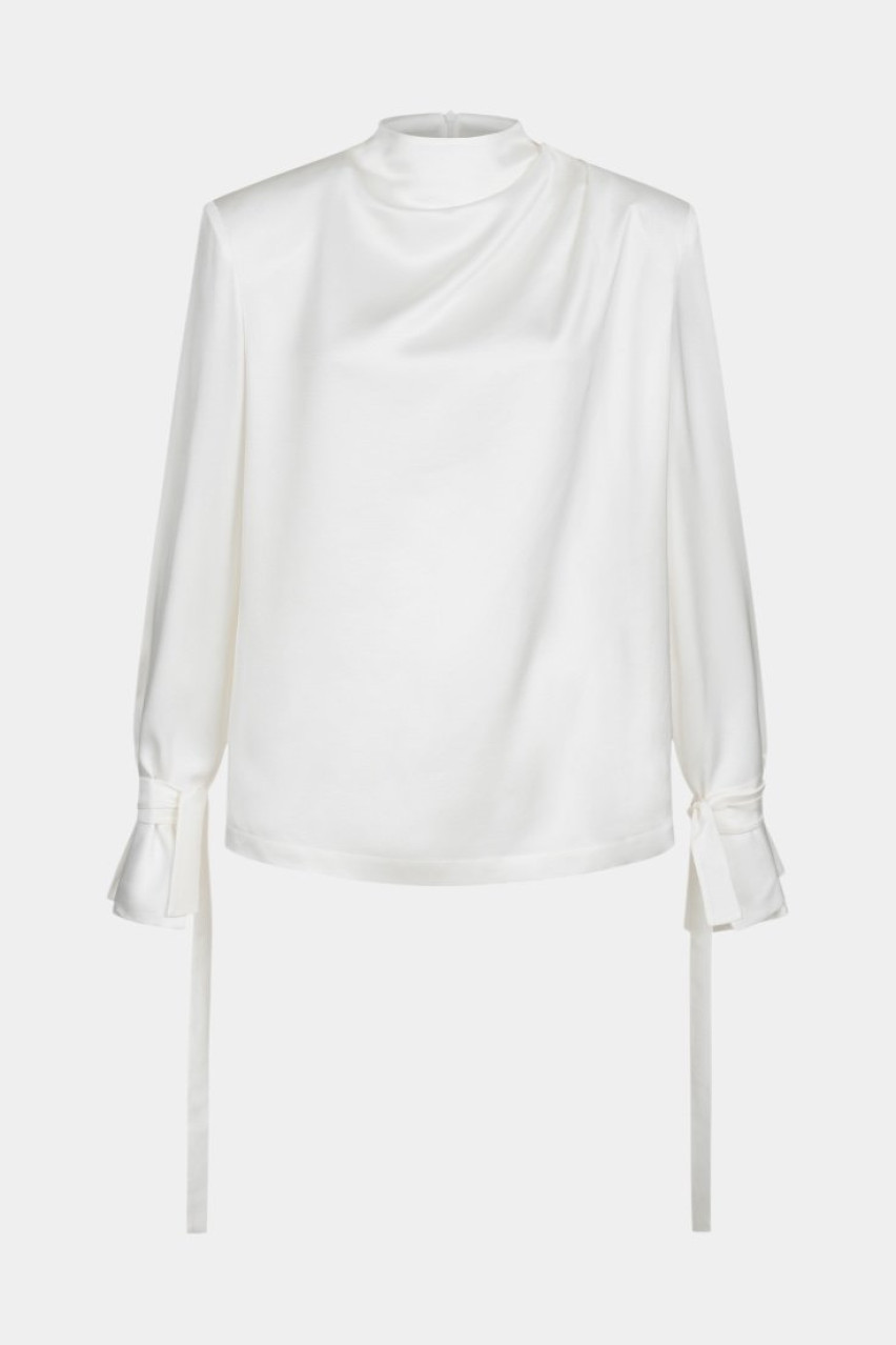 Молочна асиметрична блуза з акцентним плечем 1053-2-1 BÁZHANE