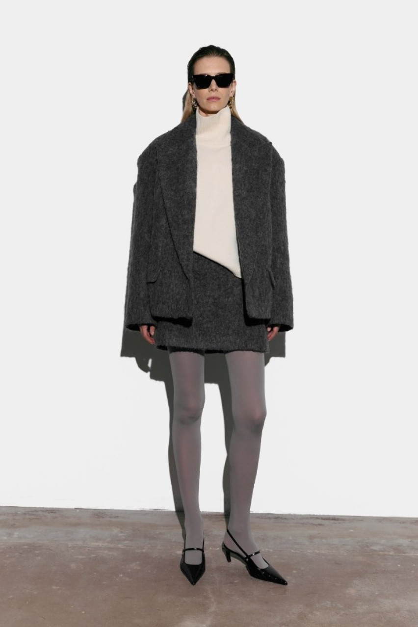 Графитовая юбка Fuzzy Alpaca 1108-18-35 BÁZHANE