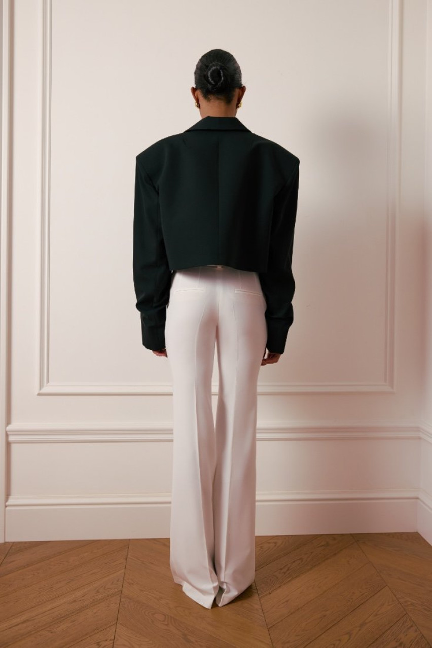 Чорний бавовняний кроп-жакет зі зборками на рукавах 1061-2-11 BÁZHANE