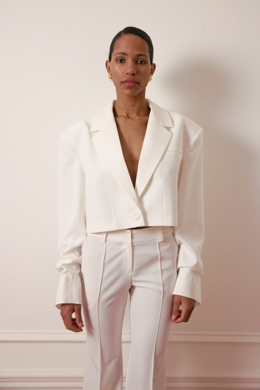 Молочний бавовняний кроп-жакет зі зборками на рукавах WWT-J1061-3-11 BÁZHANE