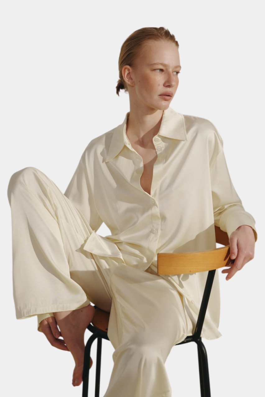 Молочна сатинова блуза CICI COCO