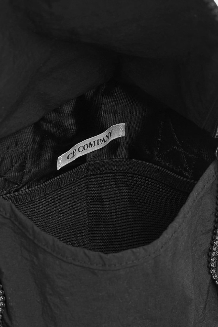 Черная сумка с эффектом бумажной текстуры 18CMAC049A110188G 999 C.P. Company