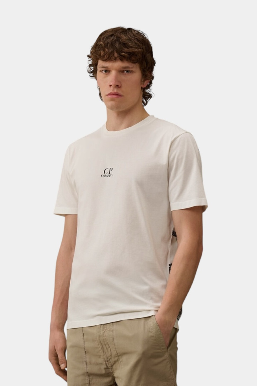 Молочная футболка с логотипом на груди 18CMTS317A005431G 103 C.P. Company