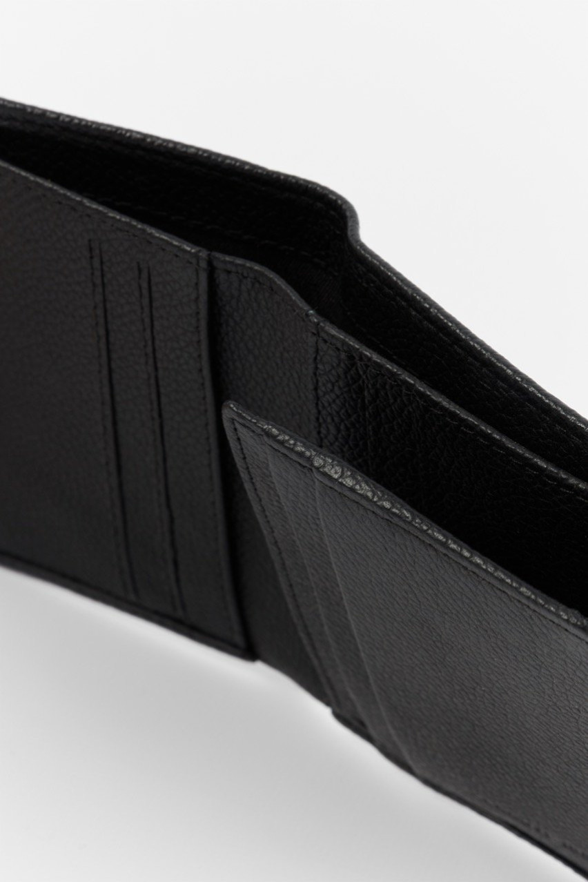 Чёрный кошелек Cerruti