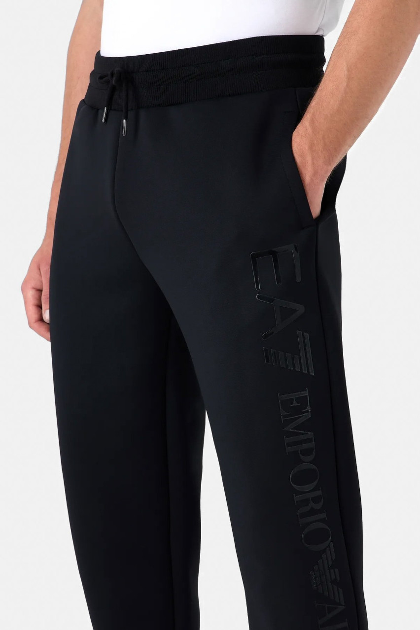 Чорні спортивні штани EA7