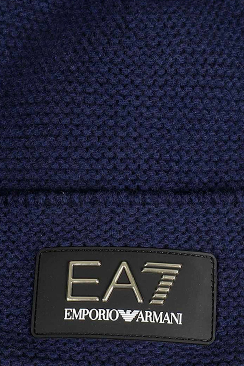 Синяя шапка EA7